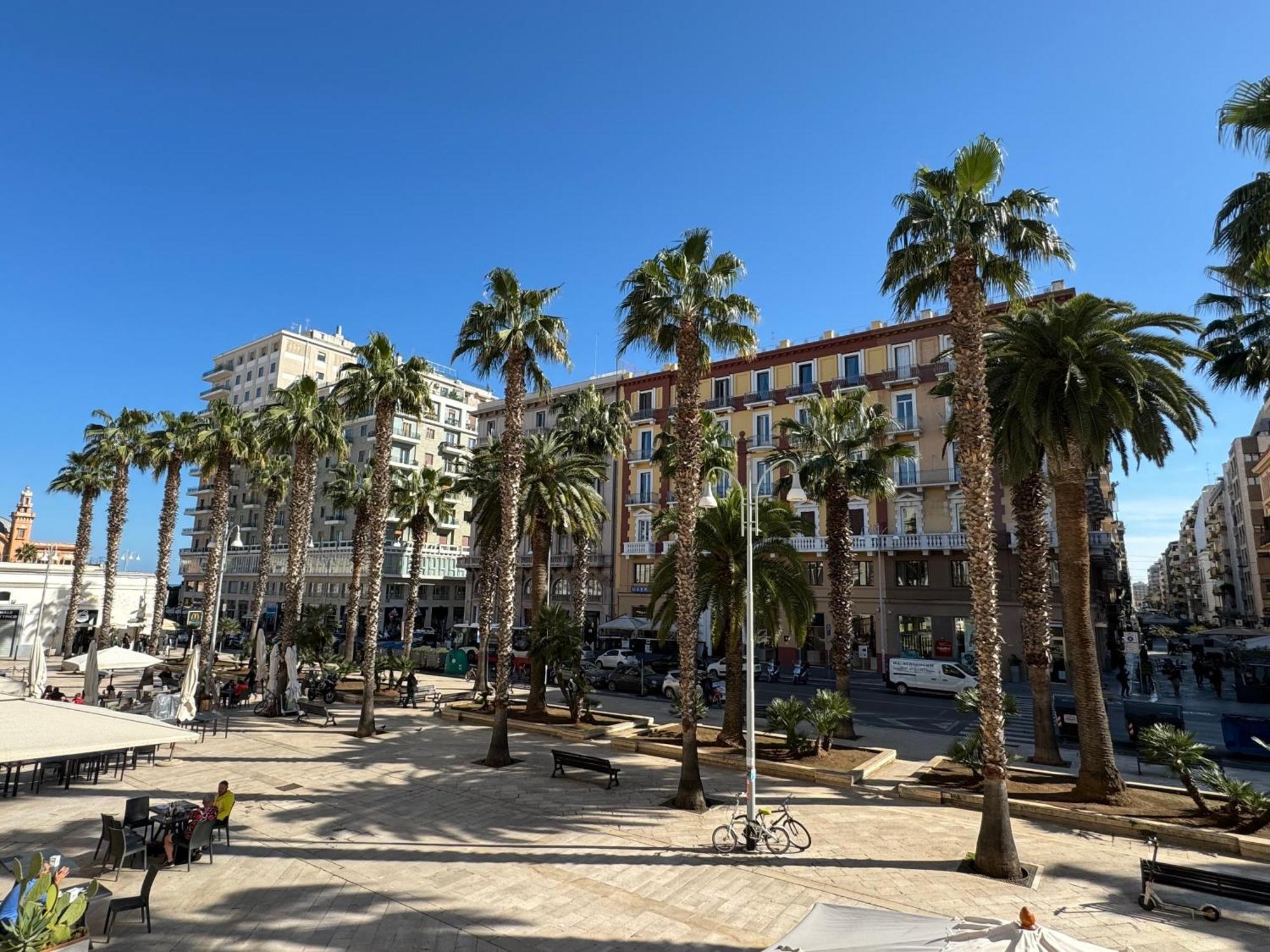 Palm Central House Bari Eksteriør bilde
